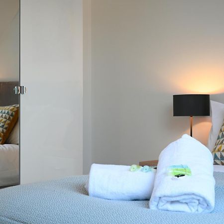 Luxury 4 Bed House With Gated Parking In The Heart Of Birmingham! Apartment Ngoại thất bức ảnh
