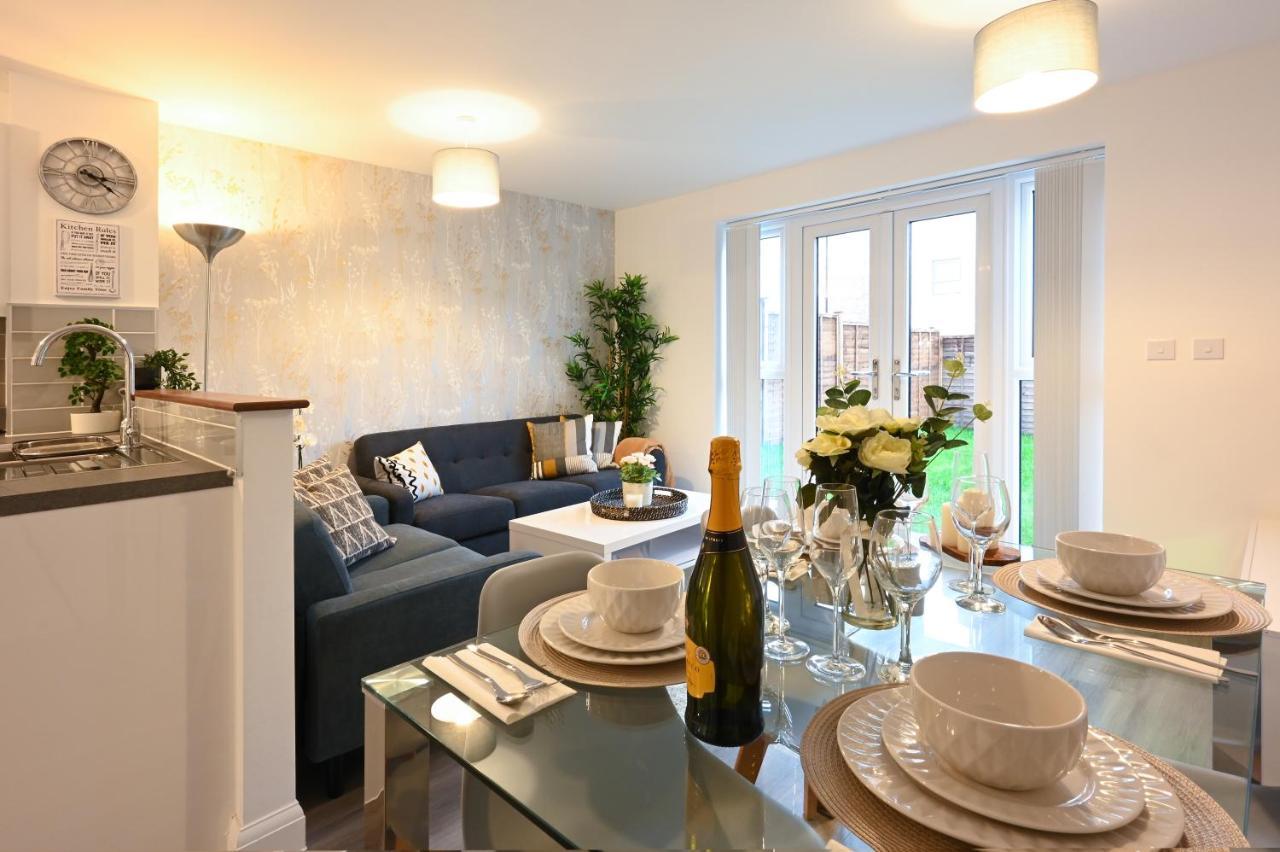 Luxury 4 Bed House With Gated Parking In The Heart Of Birmingham! Apartment Ngoại thất bức ảnh