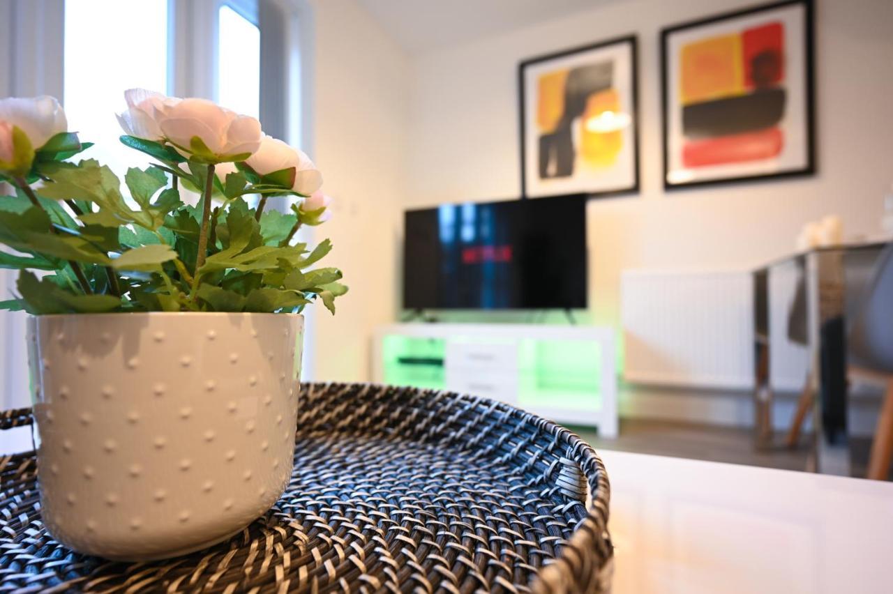 Luxury 4 Bed House With Gated Parking In The Heart Of Birmingham! Apartment Ngoại thất bức ảnh